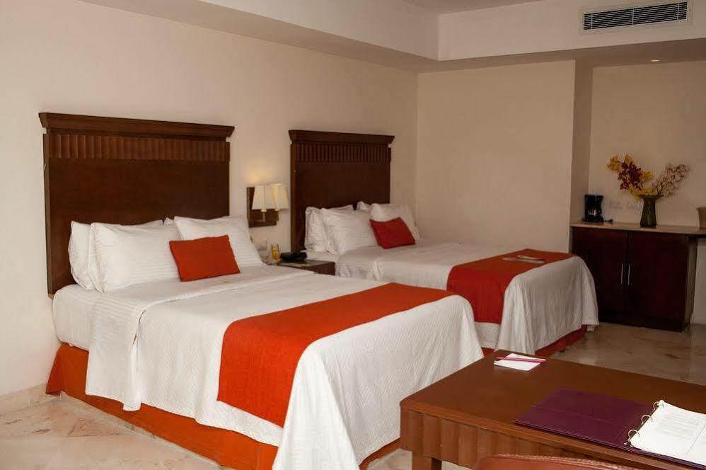 Ramada Plaza By Wyndham Veracruz Boca Del Rio Екстер'єр фото